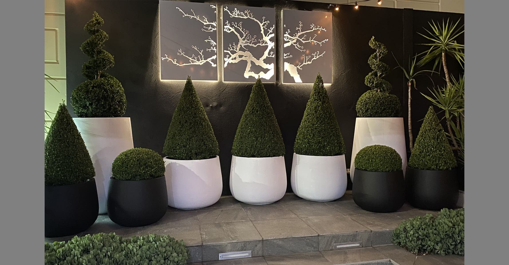 planters, pots, commercial grade, resin, strong, durable, large, small, indoors, outdoors